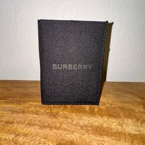 Burberry GWP passport holder